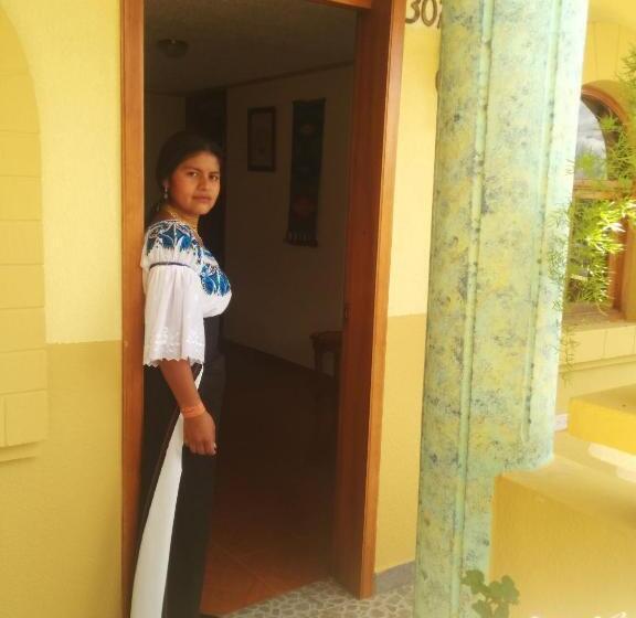 بنسيون Hostal Curiñan