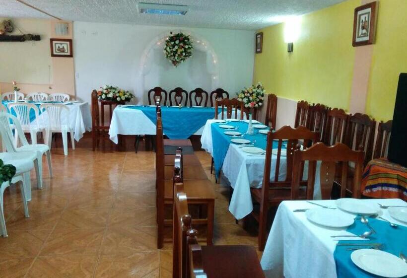 بنسيون Hostal Curiñan