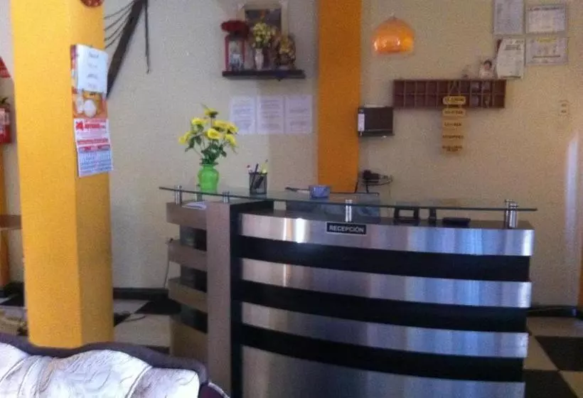 پانسیون Hostal Luren