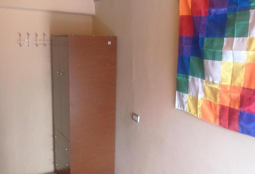 Pensão Hostal Tuyasto