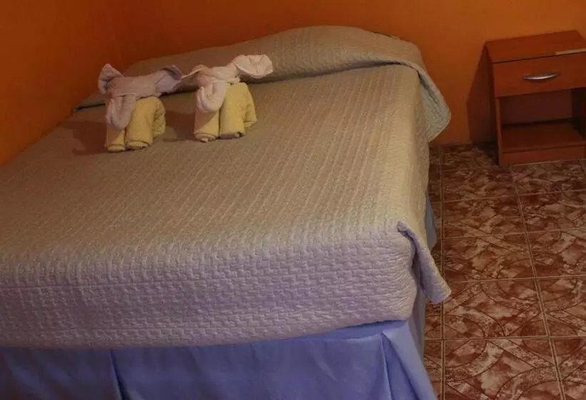 Majatalo Hostal Tuyasto