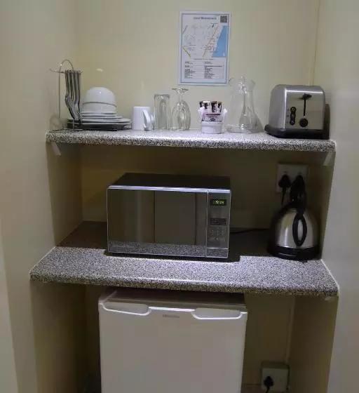 پانسیون King Palm Self Catering Suite