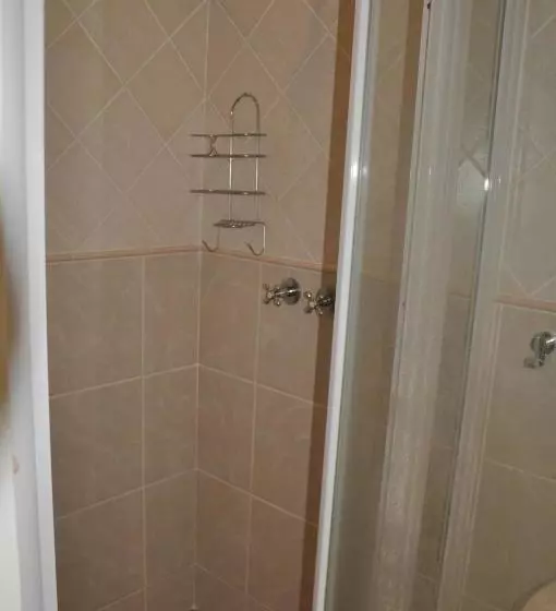 پانسیون King Palm Self Catering Suite