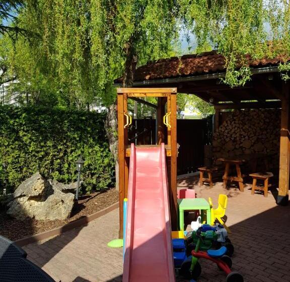 بنسيون Sabbia Ristorante Reštaurácia A Ubytovanie Prievidza