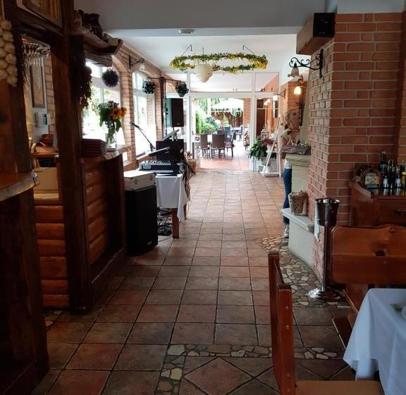 بنسيون Sabbia Ristorante Reštaurácia A Ubytovanie Prievidza