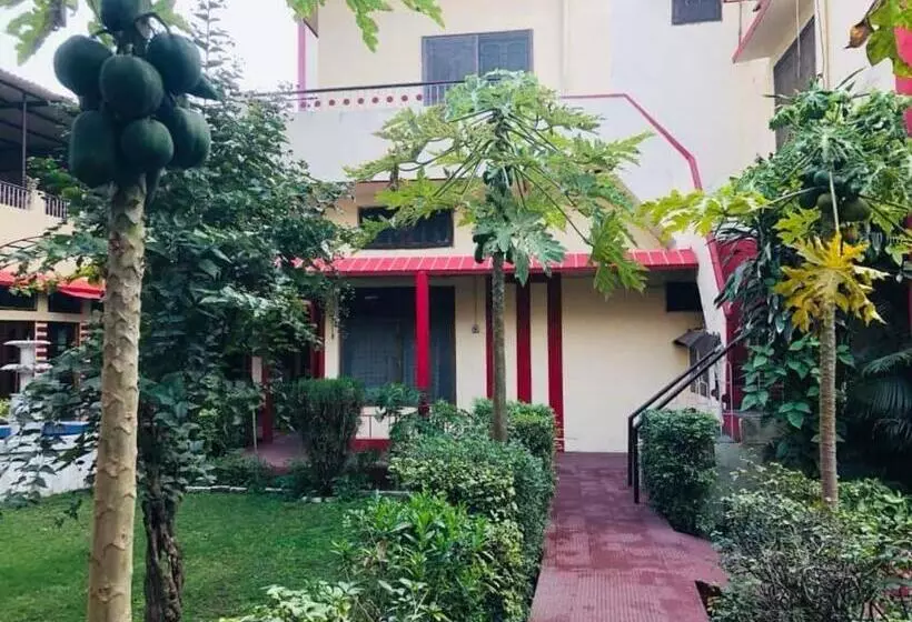 ペンション Singh Guest House