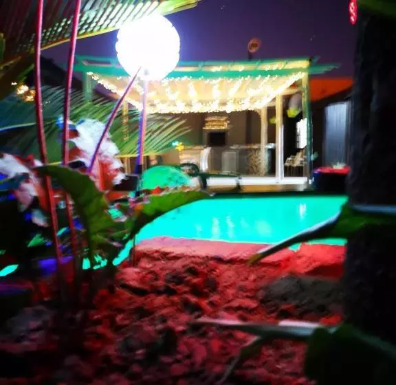 ペンション The Guesthouse