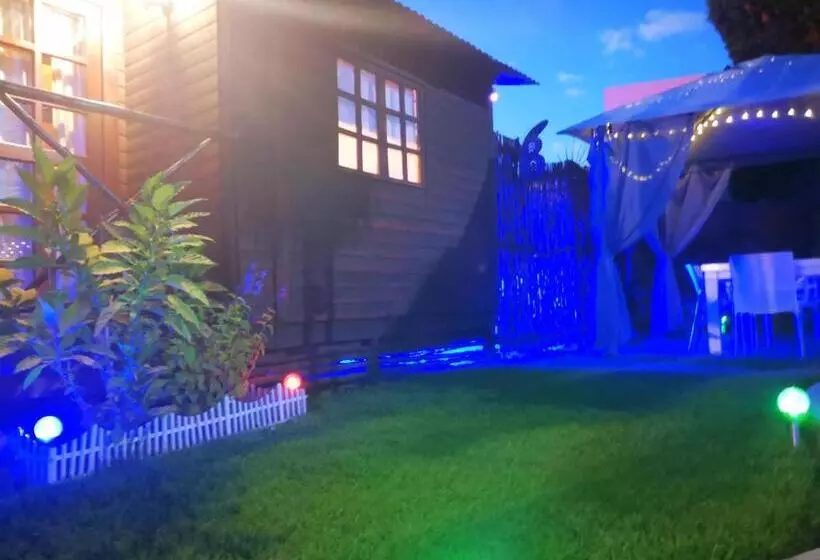 ペンション The Guesthouse