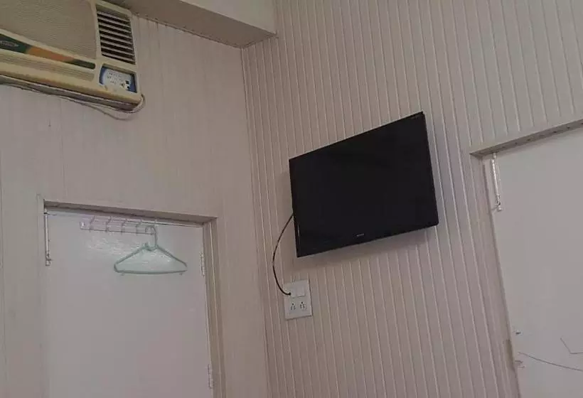 پانسیون Tourist Guest House