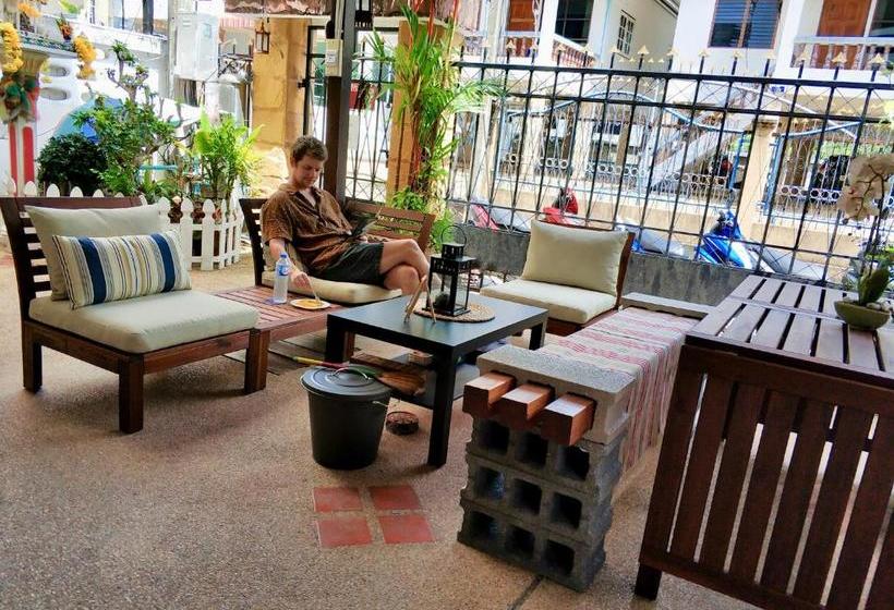 Pensione Waree's Guesthouse