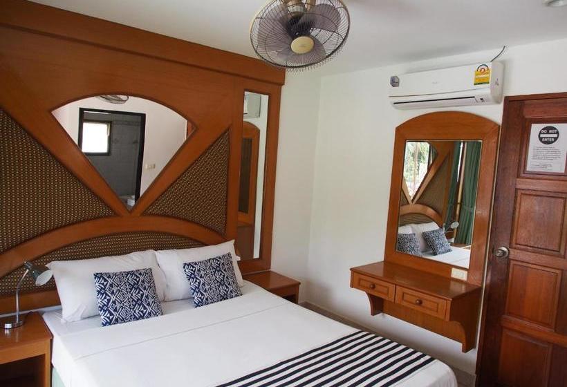 Pensione Waree's Guesthouse