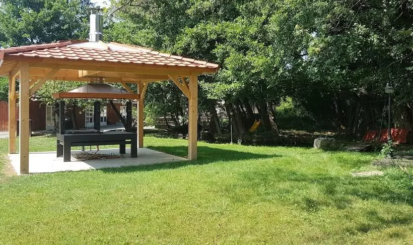 Hotelli Hôtel Eco Logis Espace Bellevue