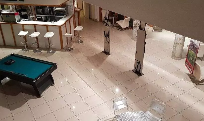 Hotelli Hôtel Eco Logis Espace Bellevue