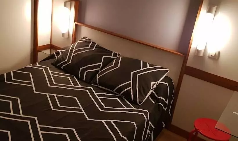 Hotelli Hôtel Eco Logis Espace Bellevue