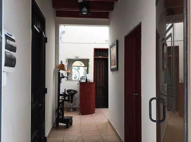 هتل Posada Miraflores