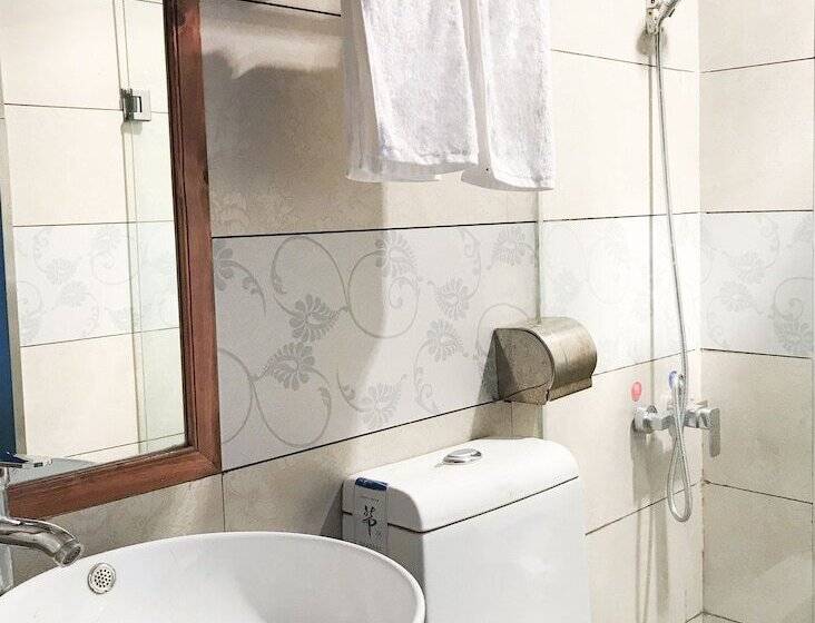 پانسیون Hemu House