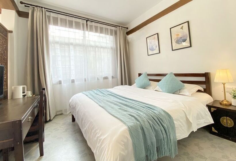 پانسیون Hemu House