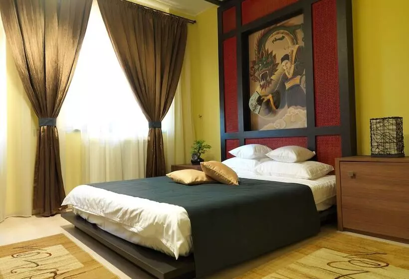 ペンション La Favorita Guesthouse Boutique