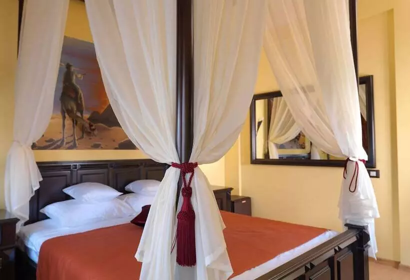 ペンション La Favorita Guesthouse Boutique