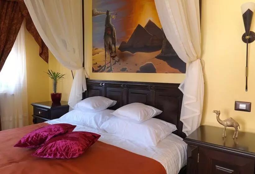 ペンション La Favorita Guesthouse Boutique