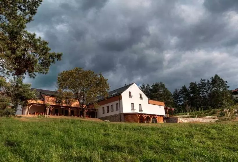 ペンション Statek Samsara