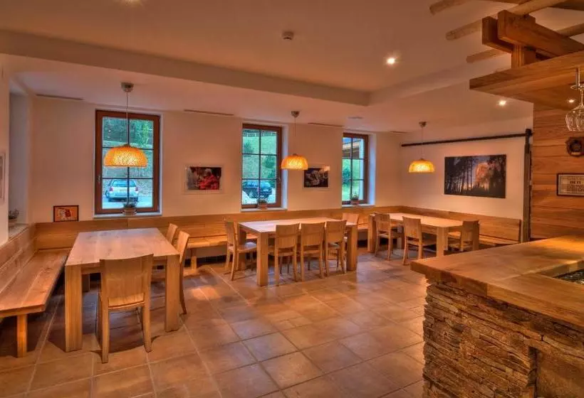 ペンション Statek Samsara