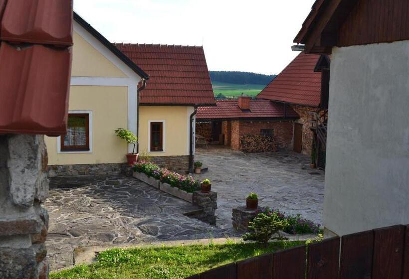 بنسيون Ubytování Na Hájence