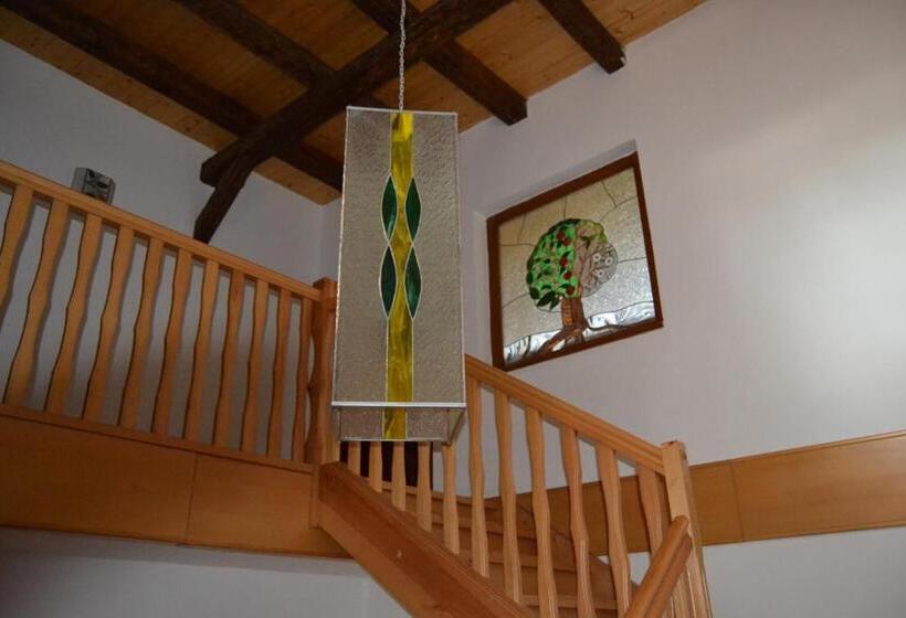 بنسيون Ubytování Na Hájence