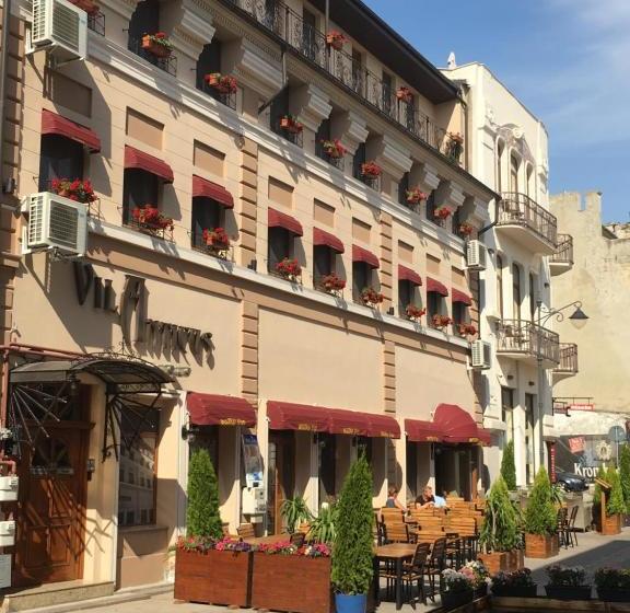 بنسيون Villa Anticus