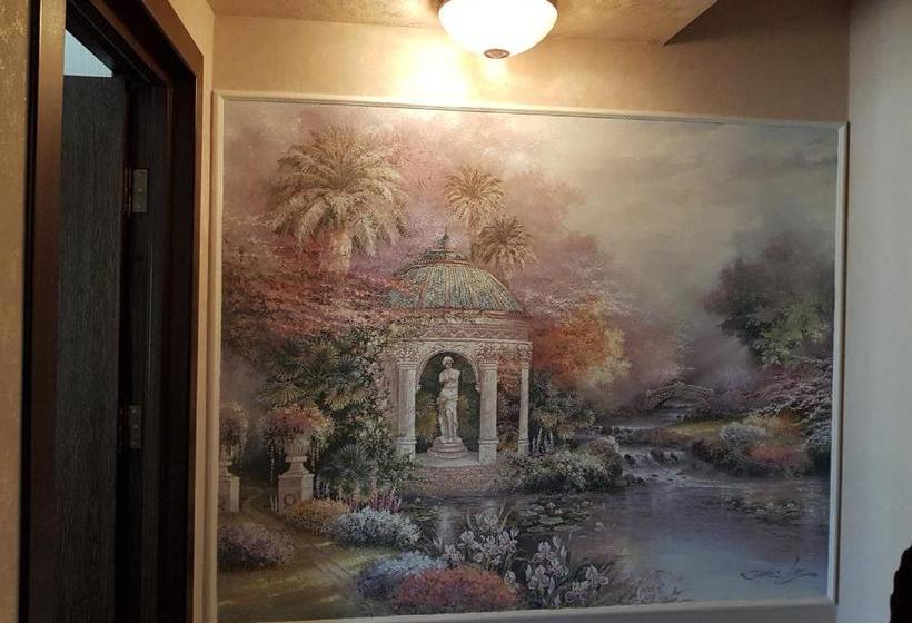 بنسيون Villa Anticus