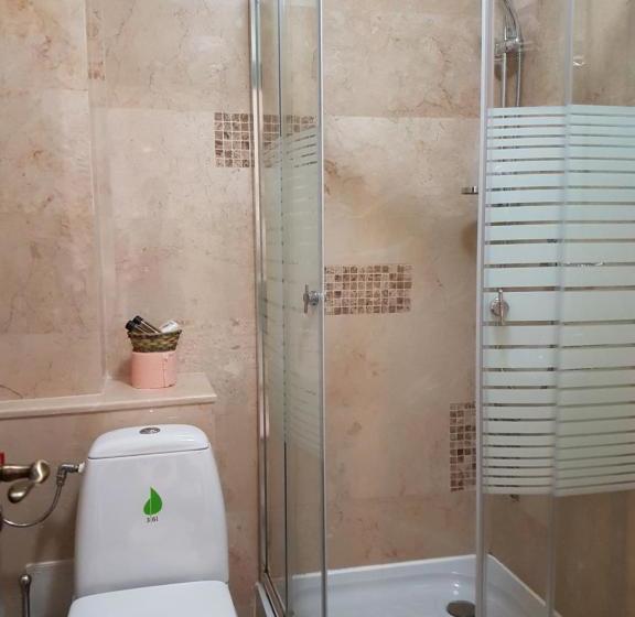 بنسيون Villa Anticus