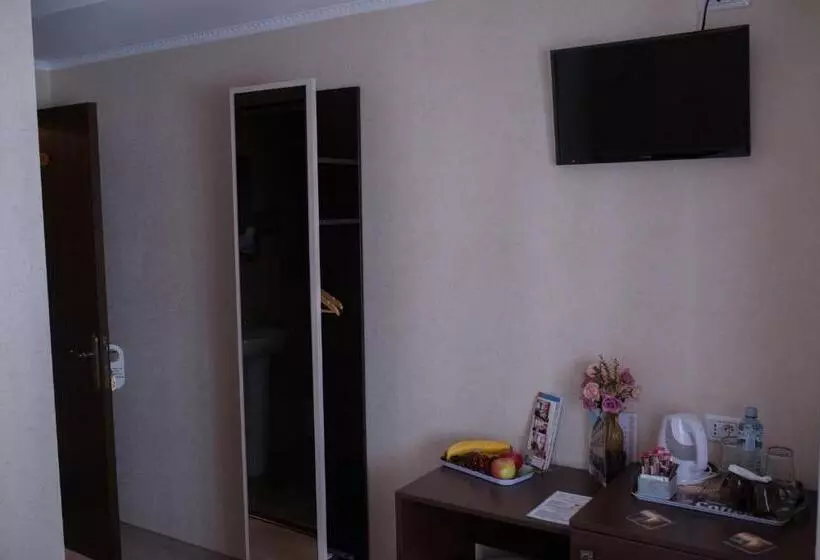 پانسیون Villa Anticus