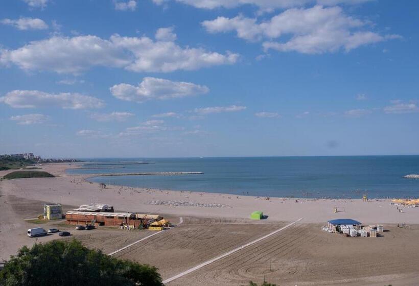 بنسيون Villa Anticus