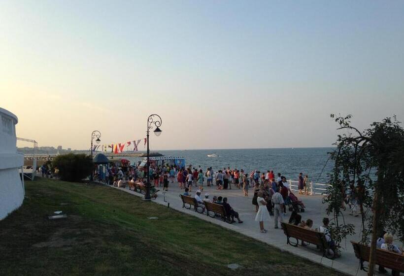 بنسيون Villa Anticus