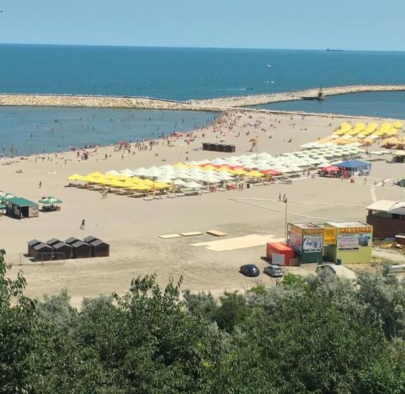 بنسيون Villa Anticus