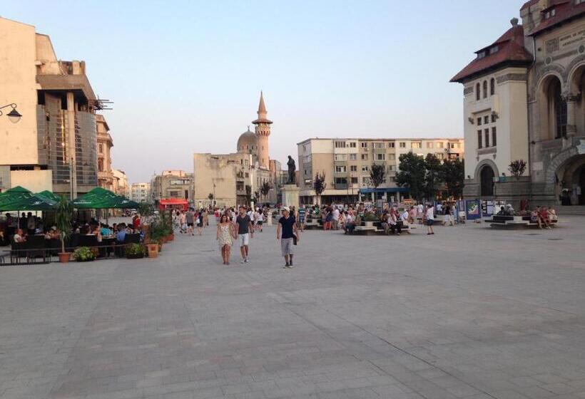 بنسيون Villa Anticus