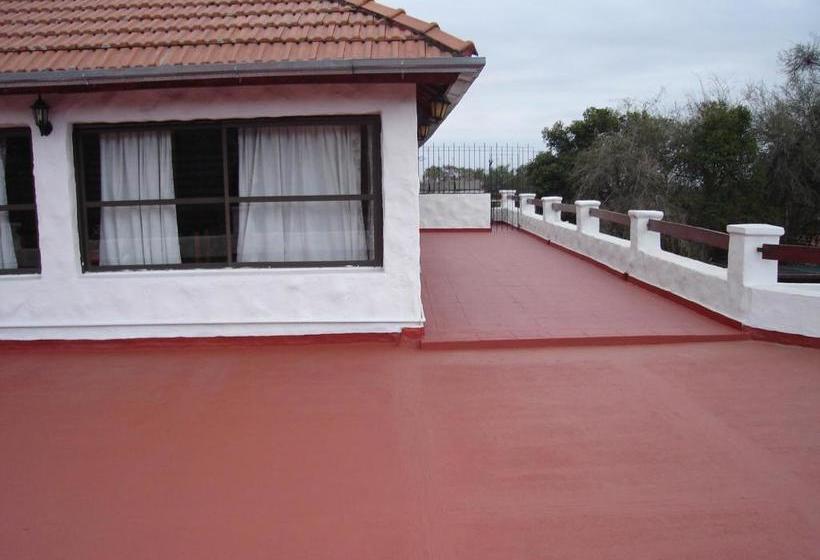 فندق صغير De Los Cesares