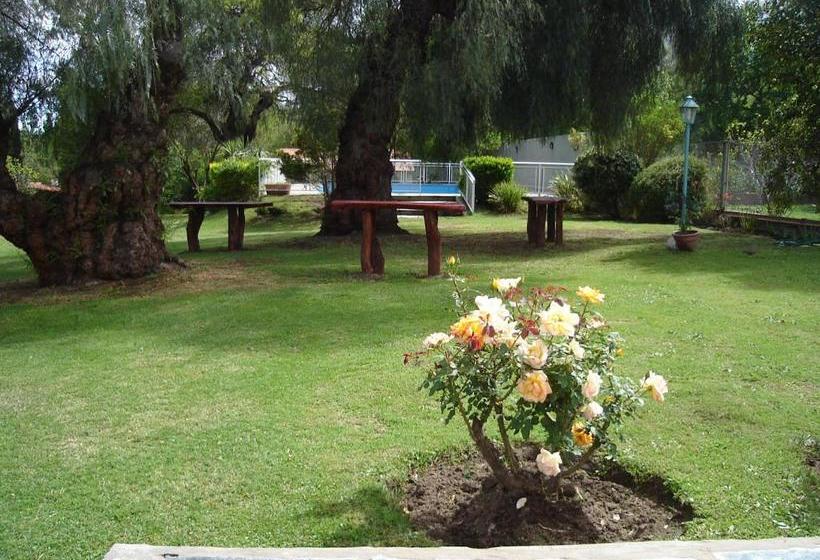 فندق صغير De Los Cesares