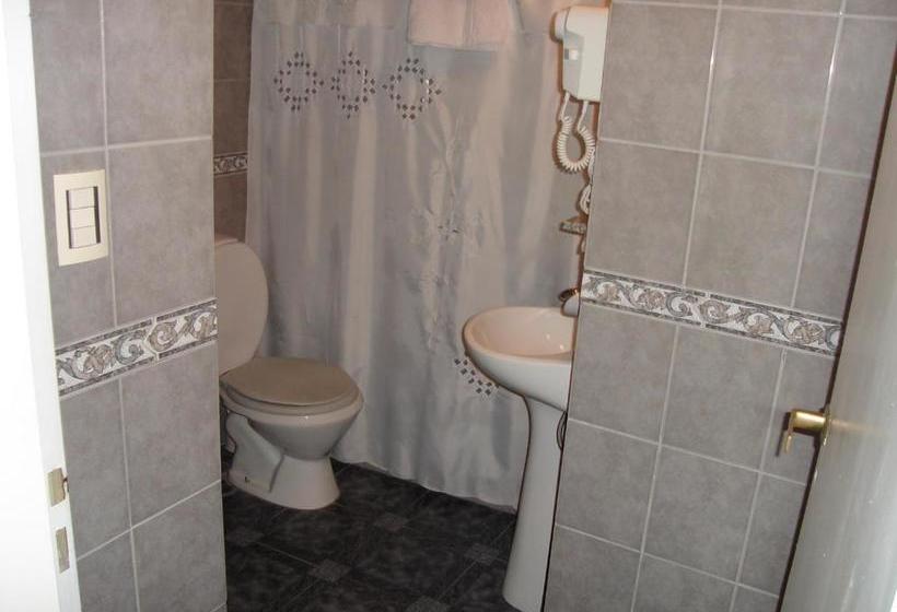 فندق صغير De Los Cesares