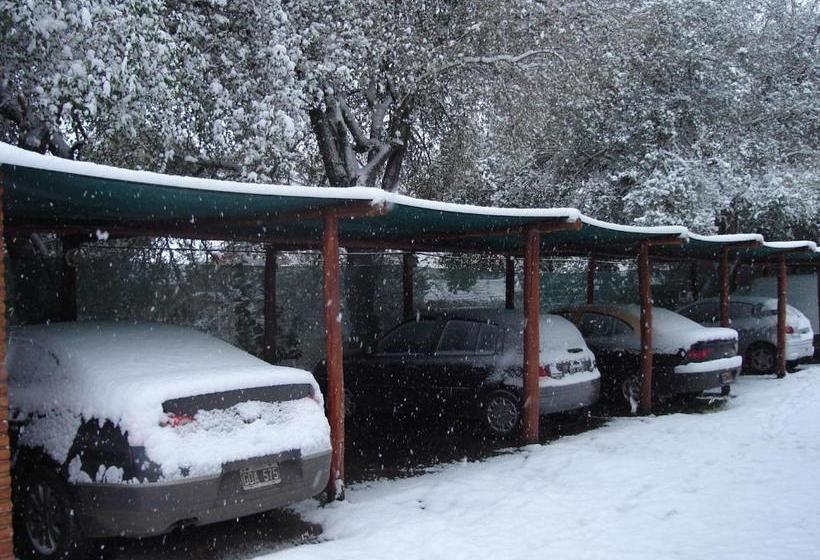 فندق صغير De Los Cesares