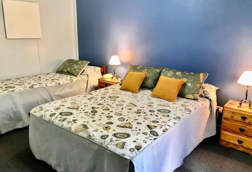 فندق صغير De Los Cesares