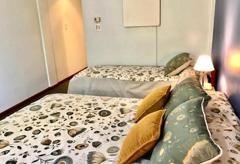 فندق صغير De Los Cesares