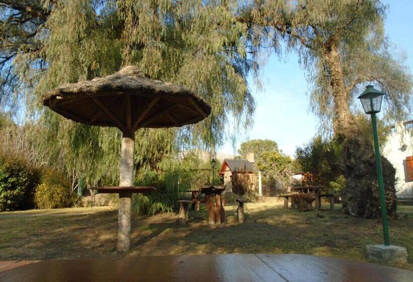 فندق صغير De Los Cesares