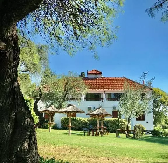 Retkeilymaja De Los Cesares