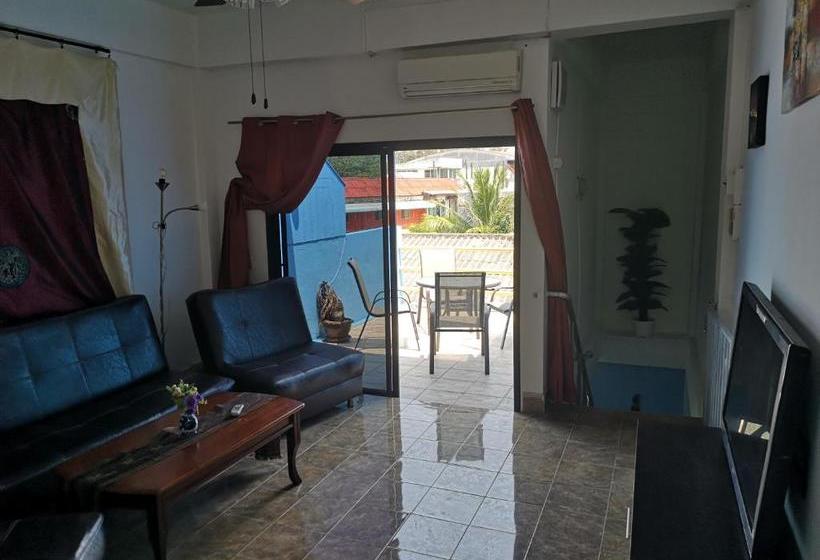 بنسيون Bellmans Restaurant & Guesthouse