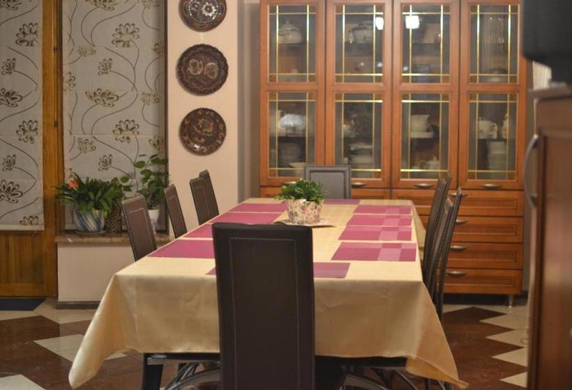 پانسیون Home Sweet Home