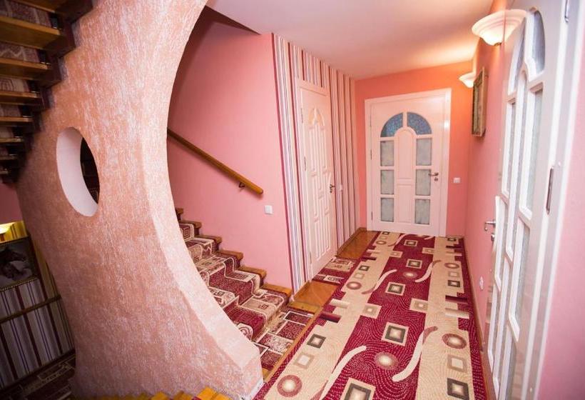 پانسیون Home Sweet Home