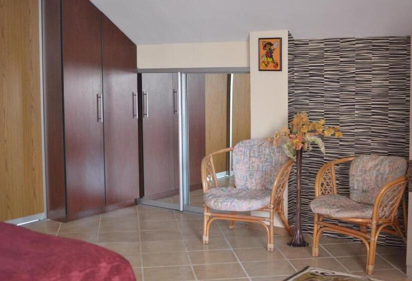 پانسیون Home Sweet Home