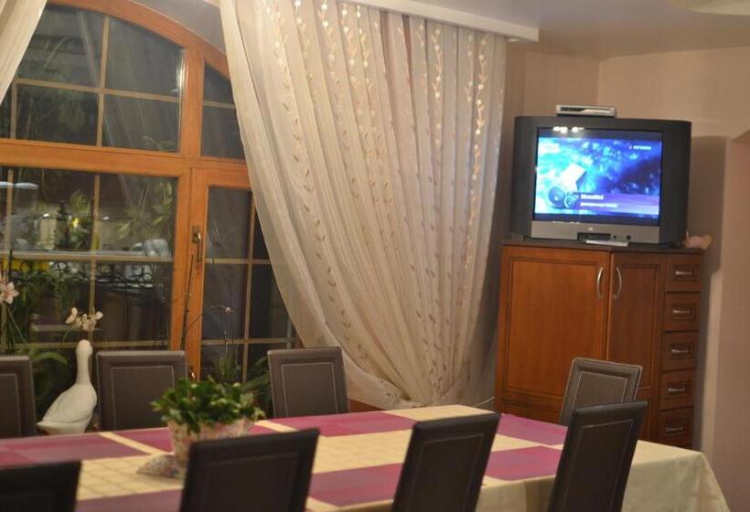 پانسیون Home Sweet Home