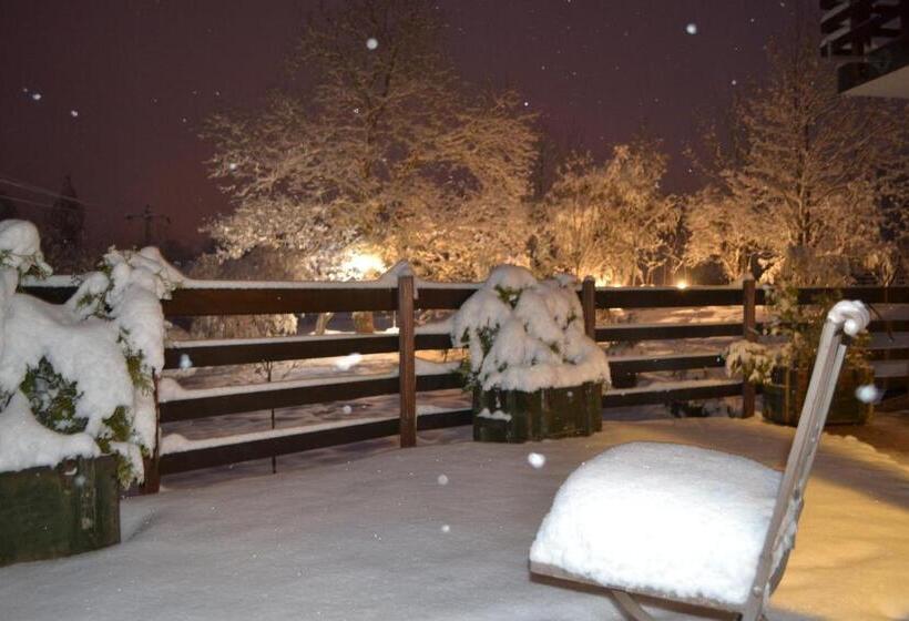 Pension (Hôtel basse catégorie) Inspire View